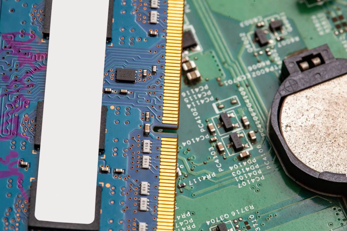 Image of laptop hardware.